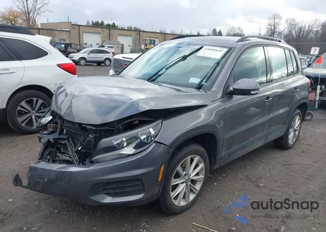 2018 Volkswagen Tiguan Limited 2.0T z USA, uszkodzony, nr VIN WVGBV7AX0JK003853